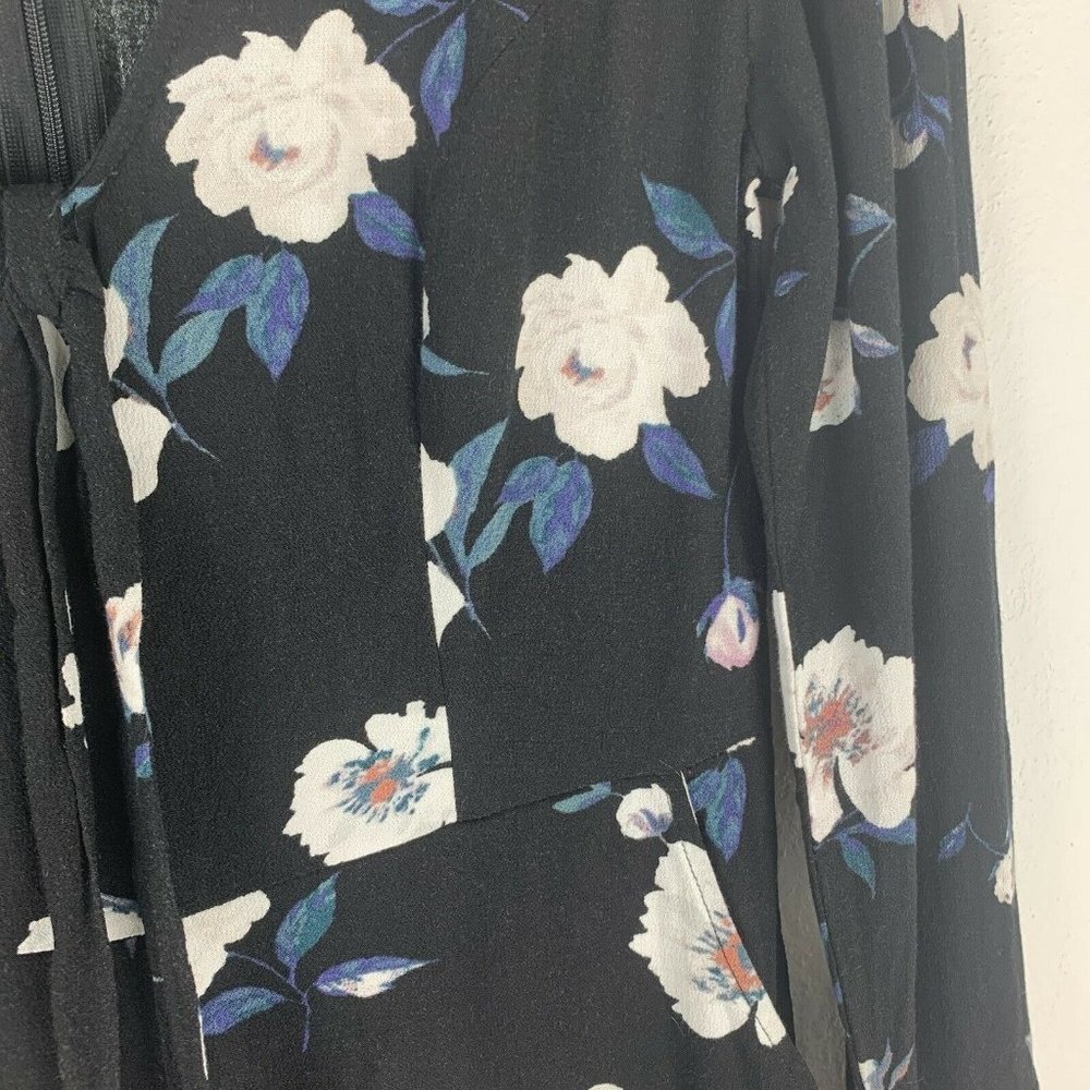Kendall & Kylie Women's M Black White Floral Print Romper Bell Sleeves - Picture 3 of 5